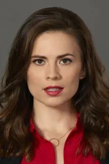 Hayley Atwell como: Peggy Carter