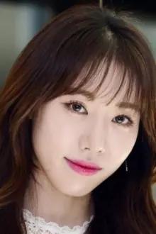Kang Eun-hye como: Eun-ji