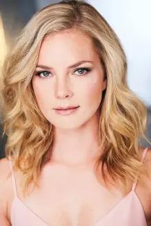 Cindy Busby como: Grace Walsh