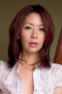 Chisato Shōda como: Kasumi Awaji