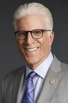Ted Danson como: D.B. Russell