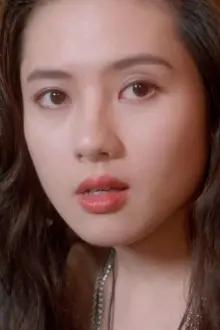 Loletta Lee como: Li Sin-Yi