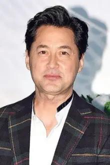 Michael Wong como: ''Delete to'' Rich Ma