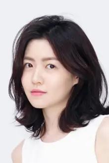 Shim Eun-kyung como: Hwang Jini (young)