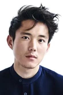 Justin H. Min como: Yang