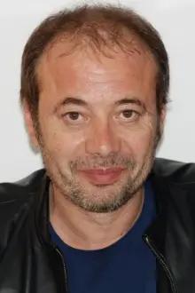 Alain Beigel como: Sébastien