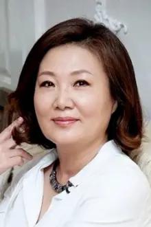 Kim Hae-sook como: Choi Myeong-sook