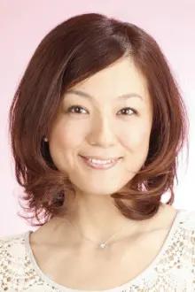 Yumi Kakazu como: Yuffie Kisaragi