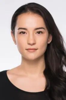 Jessie Mei Li como: Alina Starkov