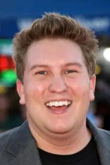 Nate Torrence como: Officer Benjamin Clawhauser (voice)