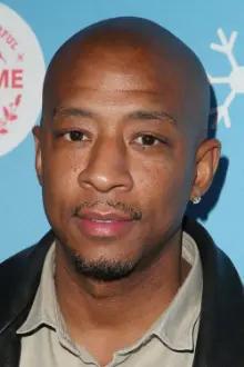 Antwon Tanner como: Aaron