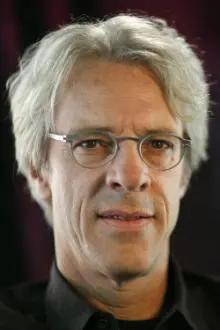 Stewart Copeland como: Self - Narrator (voice) / The Police Member (archive footage)