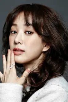Jung Ryeo-won como: Elisabeth