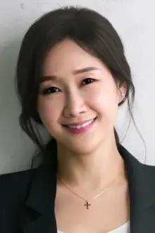 Bae Hae-seon como: Cha Jung-won