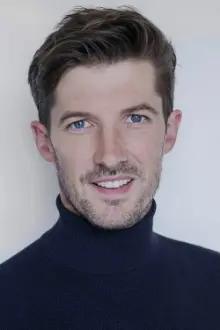 Gwilym Lee como: DS Charlie Nelson