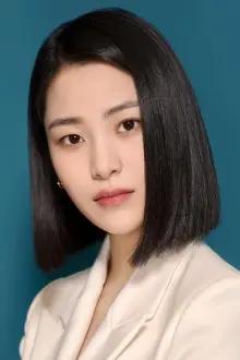 Lee Soo-kyung como: Kang Ho-kyung