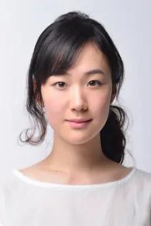 Haru Kuroki como: Kana Tahara