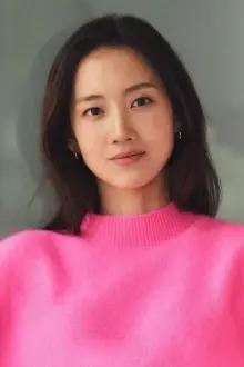 Shin Hyun-bin como: Chae Soo-Min