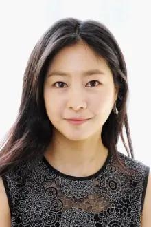 Lee Na-ra como: Chul-woo's Wife