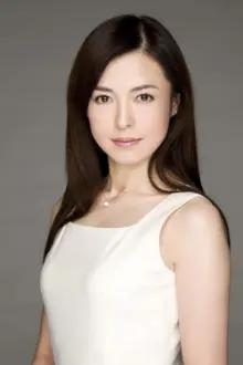 Megumi Yokoyama como: 朝島 陽子