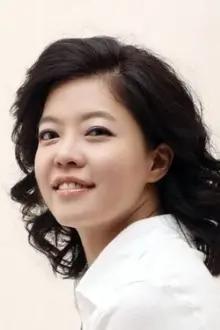 Kim Yeo-jin como: Yeo Mi-ryeong