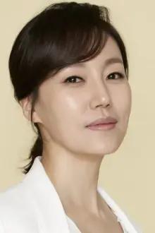 Jin Kyung como: Seo Ji Eun