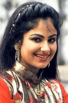 Ayesha Jhulka como: Namita