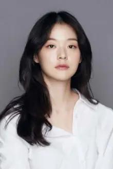 Shin Do-hyun como: Chun Sae-na