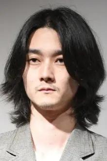 Shuntaro Yanagi como: Kenzo Takanashi