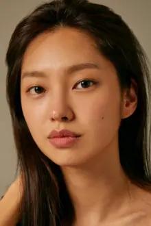 Choi Yu-hwa como: Hae Mo Yong