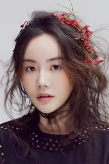 Hwang Woo-seul-hye como: Lee Yu-ri