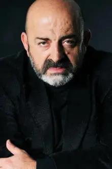 Enver Petrovci como: Predrag Vučković