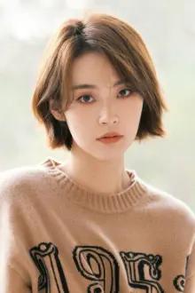 Karlina Zhang como: Zhu Zhe