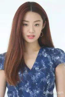 Stephanie Lee como: Choi Sung-yoon