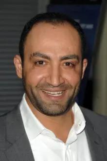 Peter Macdissi como: Rifat Maroun