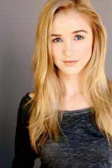 Lily Gibson como: May