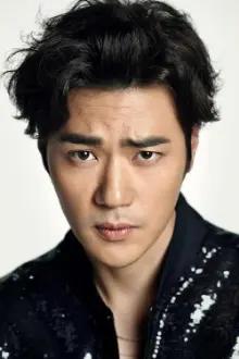 Kim Kang-woo como: Jung Joon-hyeok