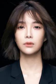 Janel Tsai como: Su Wen-wen/Sophia Su