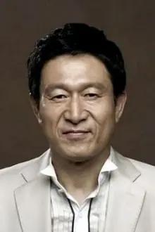 Kim Eung-soo como: Yoo Jung-Bae