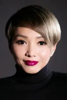 Sophie Ngan como: Sharon Li