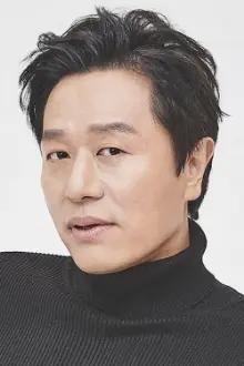 Kim Min-sang como: Choi Geun Chul