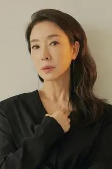 Kim Bo-yeon como: Ahn Geum-joo