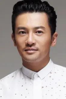 Alec Su como: Private Luo Zhi-Jian
