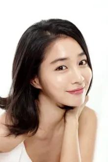 Lee Min-jung como: Sin Jin-ah