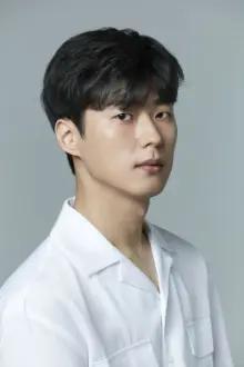 Ahn Dong-gu como: Seo Eun-kang