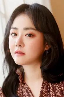 Moon Geun-young como: young Eun-suh