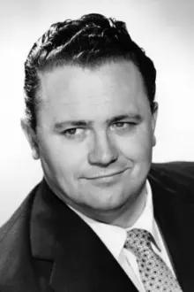 Harry Secombe como: Self (archive footage)