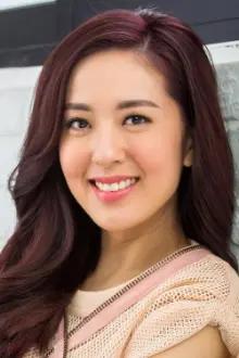 Natalie Tong como: Hui Kwan-Yeuk