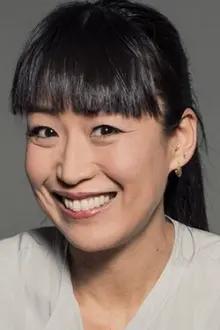 Ayumi Takano como: Makiko