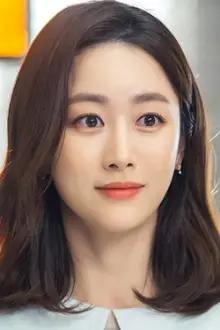 Jeon Hye-bin como: Hwang Soo-kyung